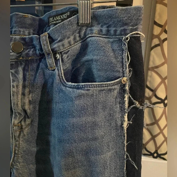 BLANK NYC Crop Girlfriend Two Tone Color Jeans Size 29 - Picture 5 of 10